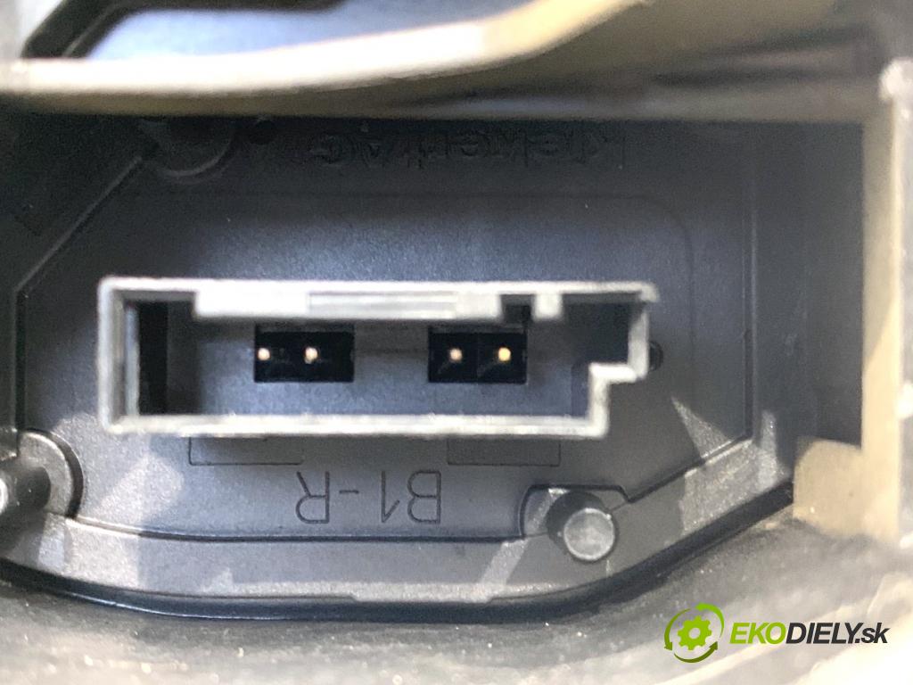 BMW F10 sedan 2010 135 kW 520 d 1995 zámok dveře pravý zadní část 7229460