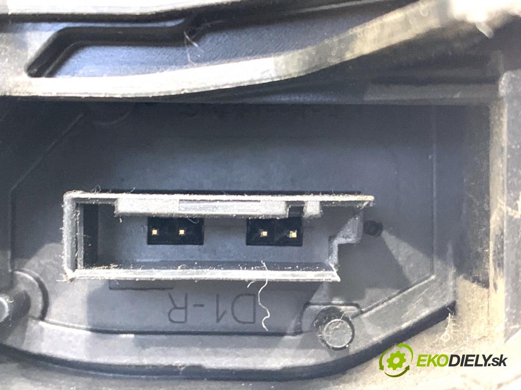 BMW F10 sedan 2010 135 kW 520 d 1995 zámok Dvere pravy predný 7229458