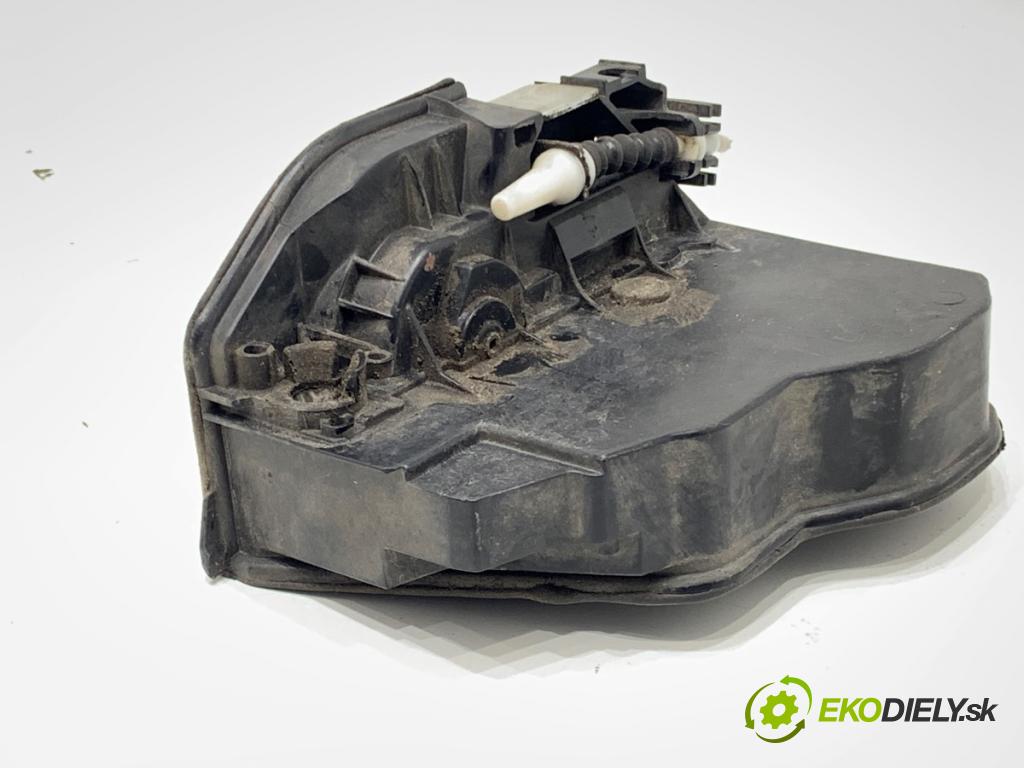 BMW F10 sedan 2010 135 kW 520 d 1995 zámok Dvere ľavy predný 7229461