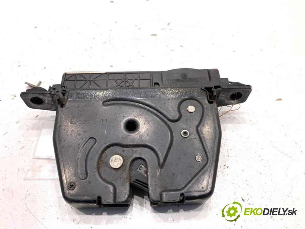 BMW F10 sedan 2010 135 kW 520 d 1995 zámok dverí zad 7191212