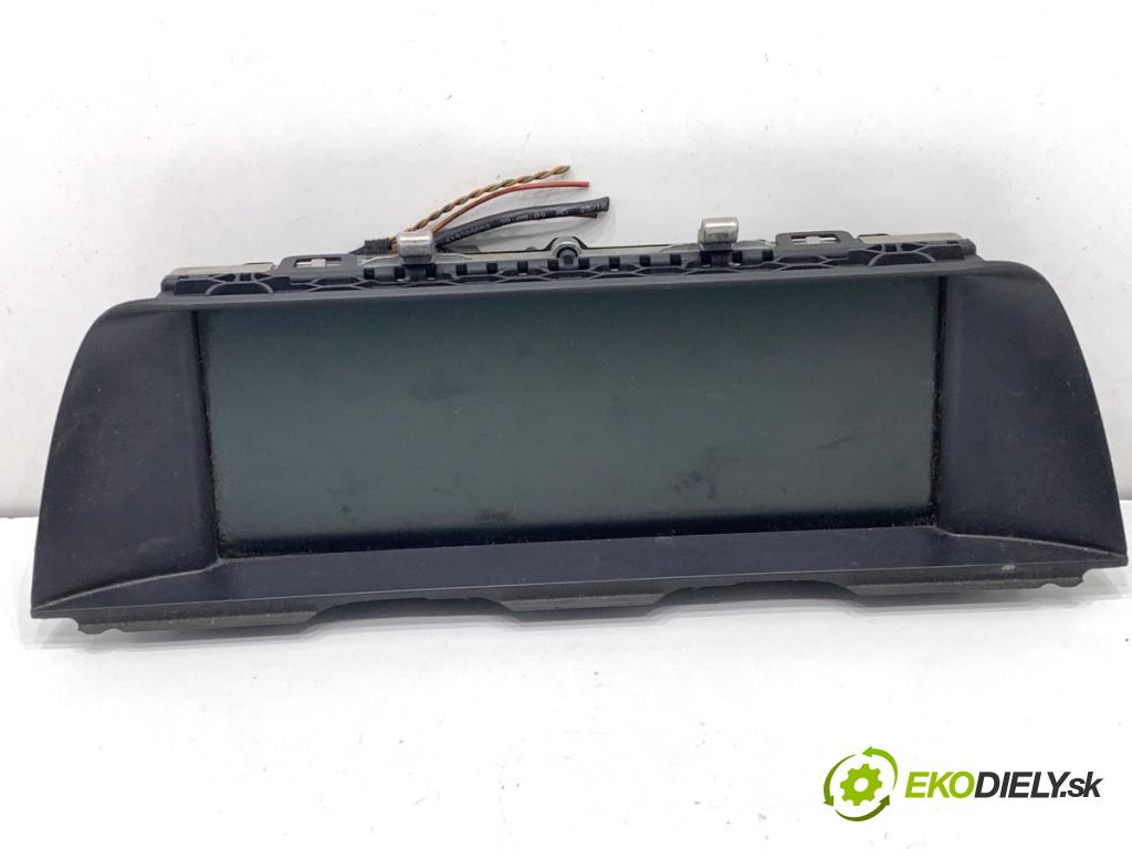 BMW F10 sedan 2010 135 kW 520 d 1995 Displej 9227561 (Přístrojová deska)