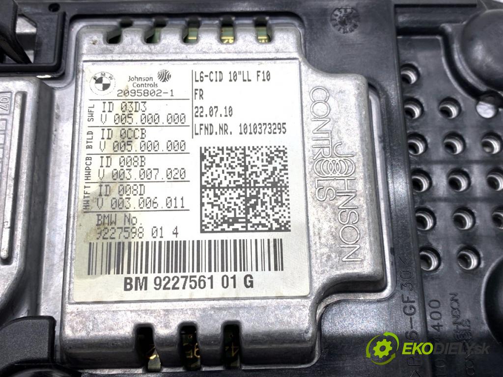 BMW F10 sedan 2010 135 kW 520 d 1995 Dislpej 9227561 (Prístrojová doska)