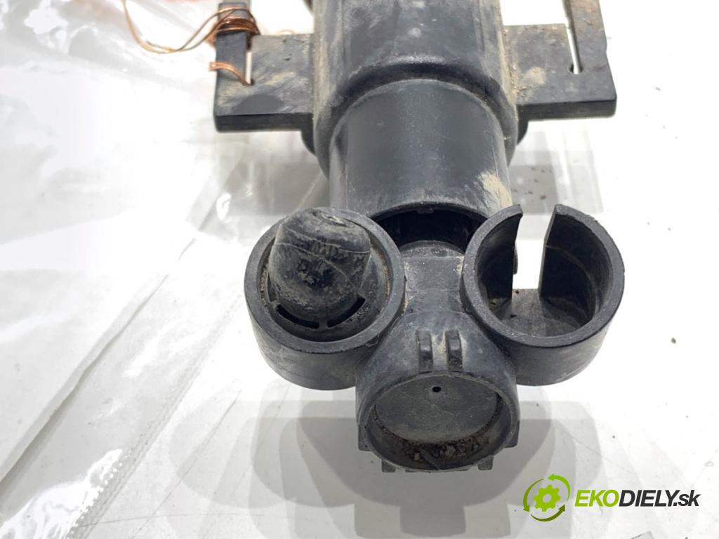 BMW F10 sedan 2010 135 kW 520 d 1995 ostrekovača svetla ľavy predný 1300390131