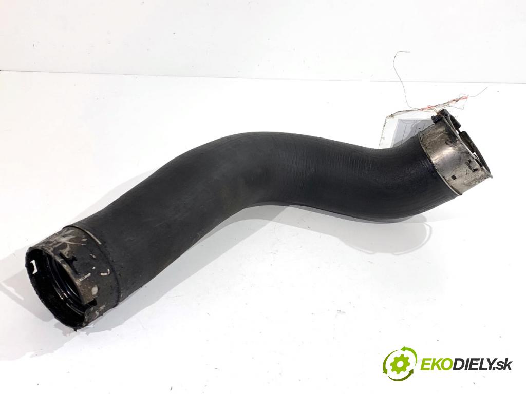 BMW F10 sedan 2010 135 kW 520 d 1995 Rúra vzduchu 7810615