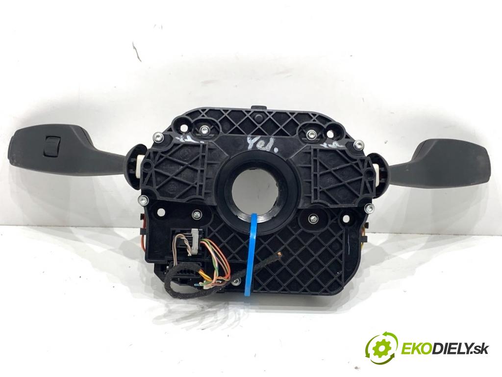 BMW F10 sedan 2010 135 kW 520 d 1995 Prepínač kombinovaný 9234440 (Prepínacie páčky pod volantom)