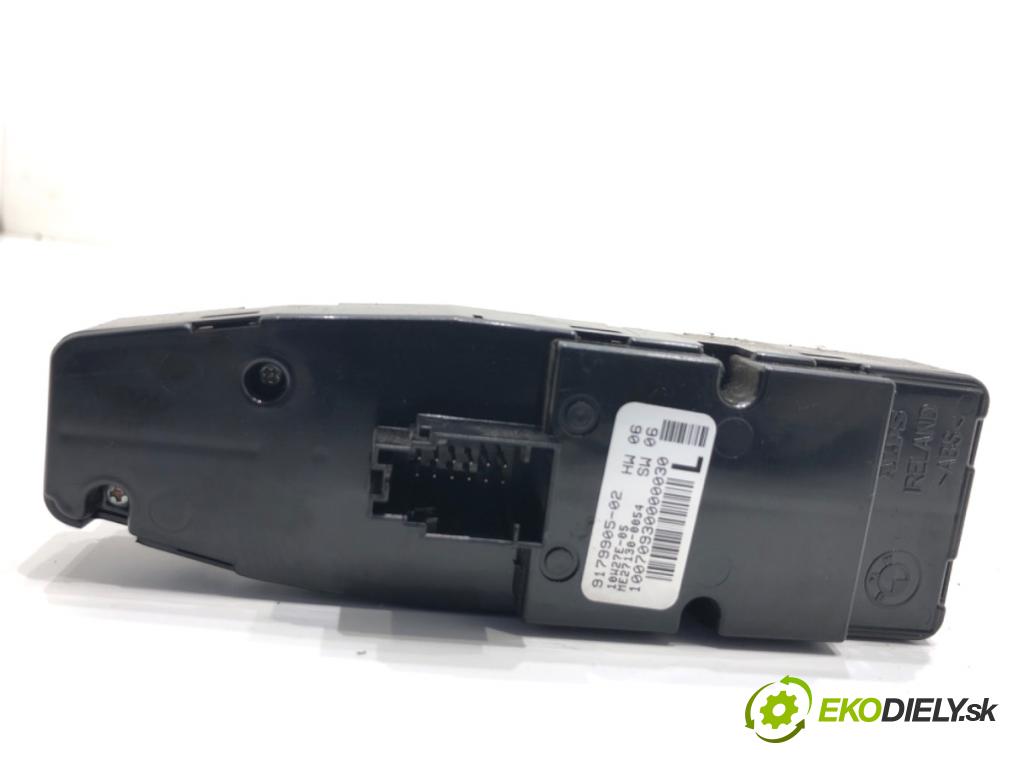 BMW F10 sedan 2010 135 kW 520 d 1995 Prepínač okien 9179905 (Prepínacie páčky pod volantom)