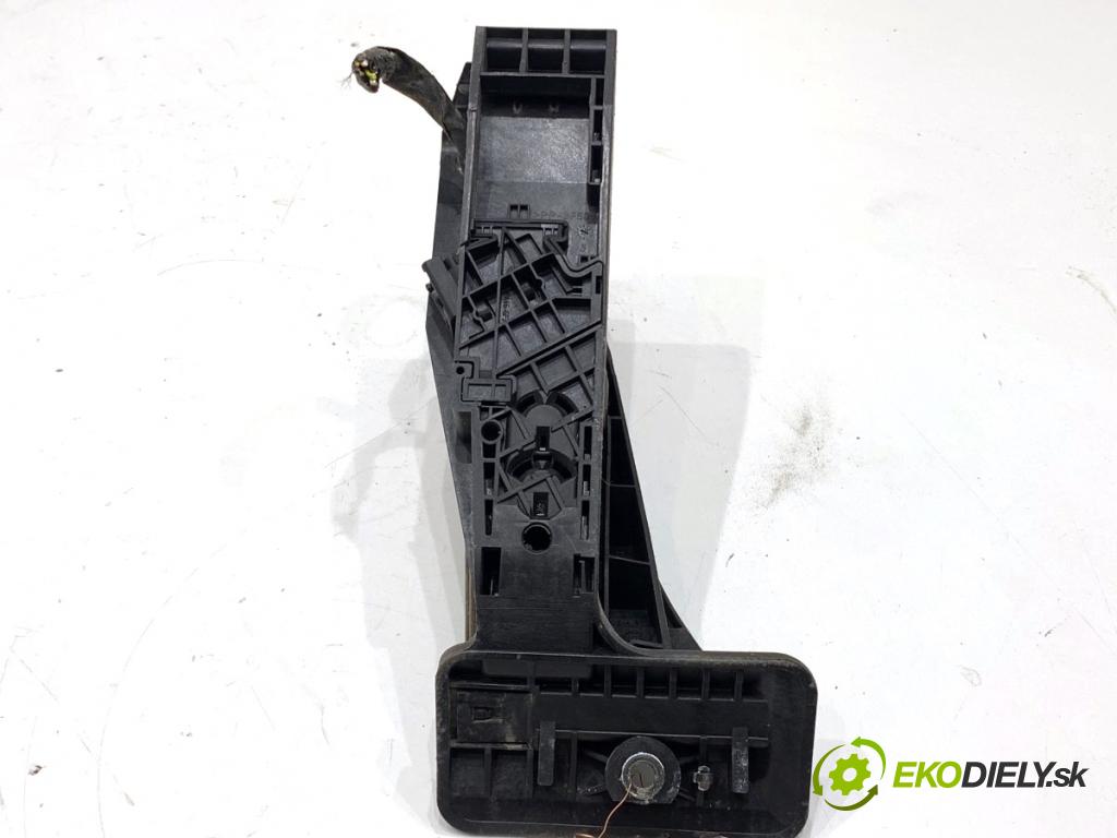 BMW F10 sedan 2010 135 kW 520 d 1995 potenciometr plynového pedálu 6789999 (Potenciometr plynového pedálu)