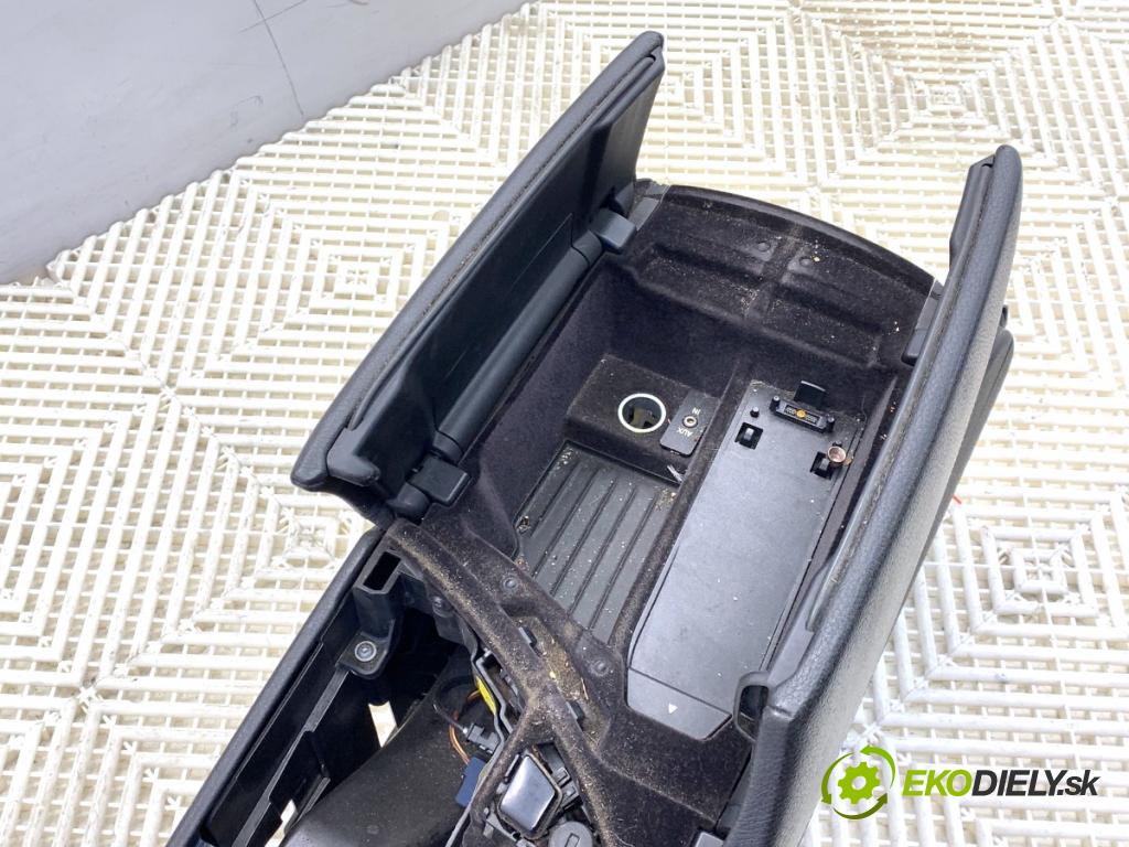 BMW F10 sedan 2010 135 kW 520 d 1995 Lakťová opierka 9171570 (Lakťová opierka)