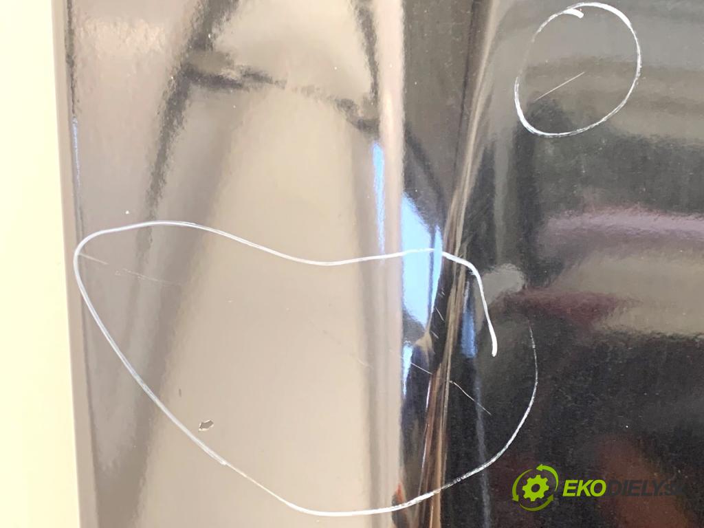 BMW F10 sedan 2010 135 kW 520 d 1995 kapota 668 (Kapota)