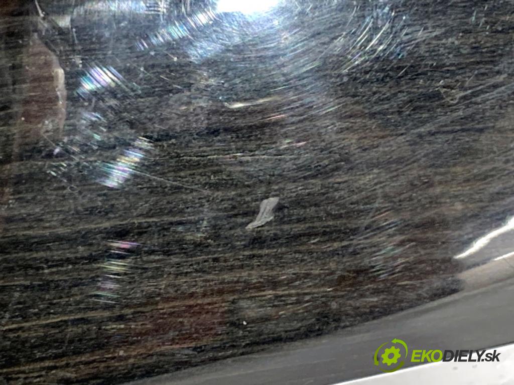 BMW F10 sedan 2010 135 kW 520 d 1995 lišty kryt 9192941 9229563 (Lišta)