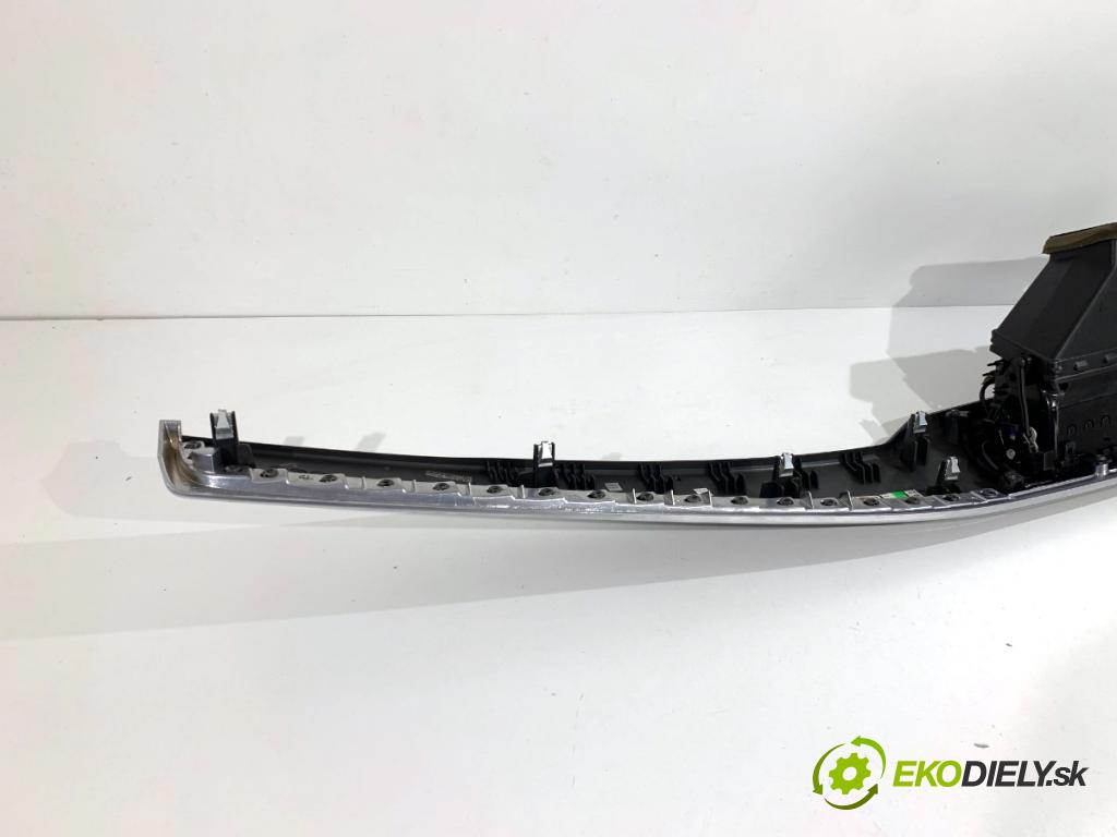 BMW F10 sedan 2010 135 kW 520 d 1995 lišty kryt 9192941 9229563 (Lišta)