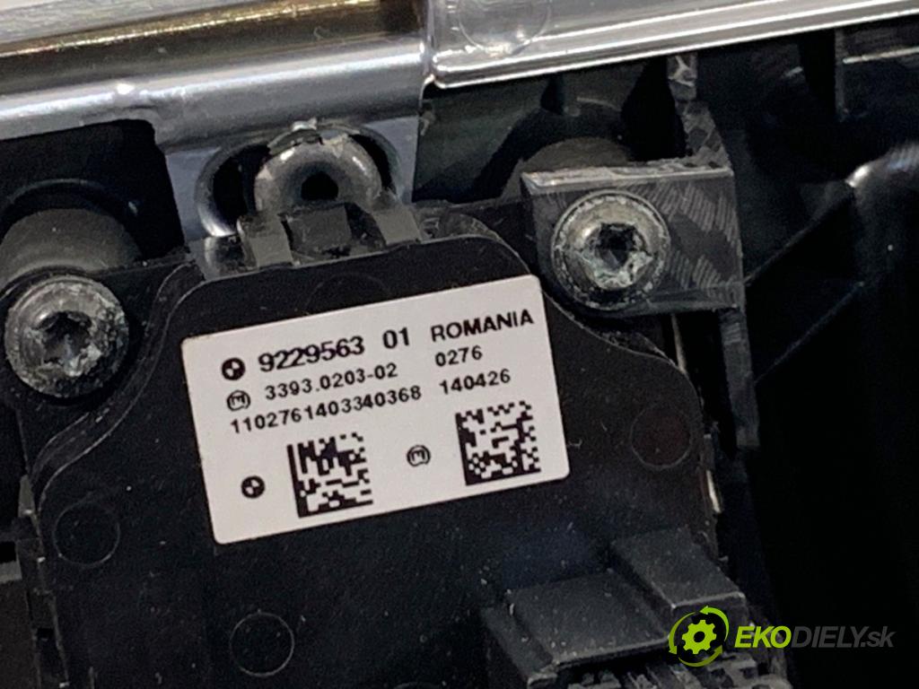 BMW F10 sedan 2010 135 kW 520 d 1995 lišty kryt 9192941 9229563 (Lišta)