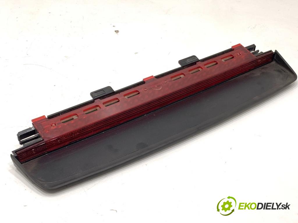 BMW F10 sedan 2010 135 kW 520 d 1995 Svetlo brzdových svetiel 7230799