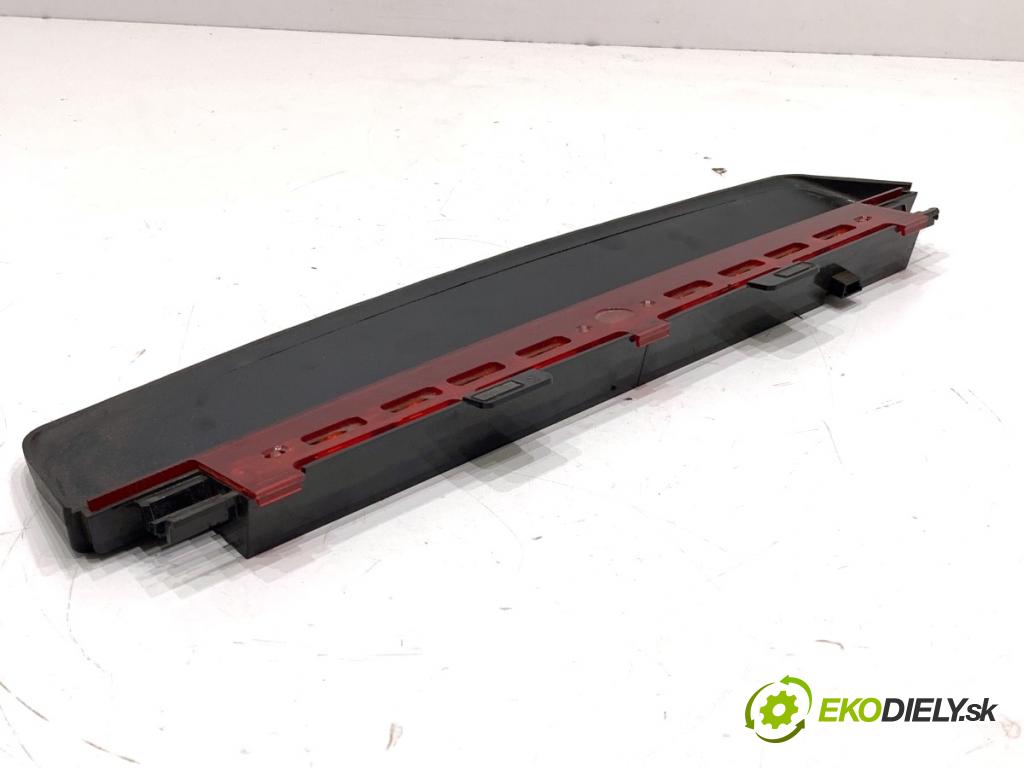 BMW F10 sedan 2010 135 kW 520 d 1995 Svetlo brzdových svetiel 7230799