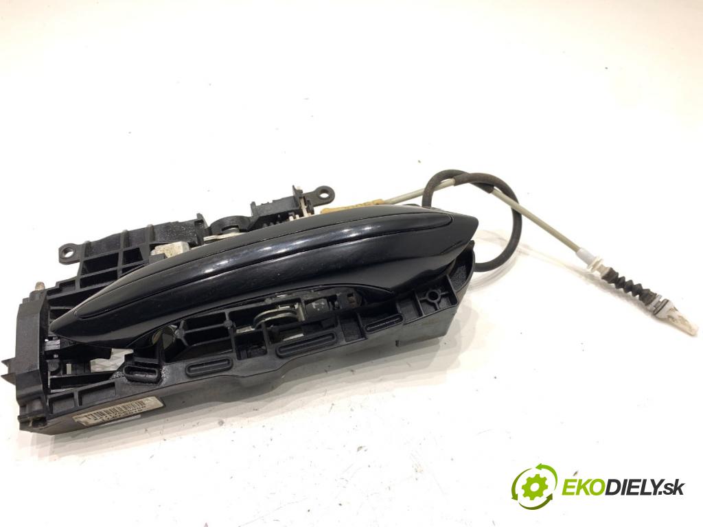 BMW F10 sedan 2010 135 kW 520 d 1995 Kľučka vonkajšia pravy predný 