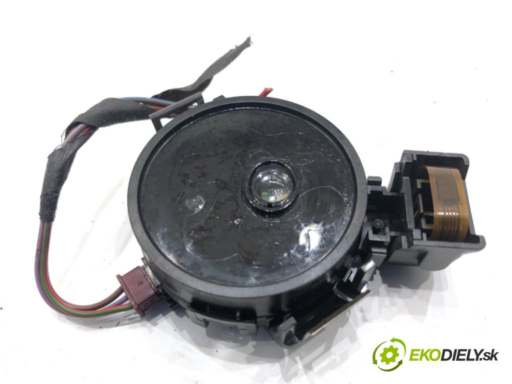 BMW F10 sedan 2010 135 kW 520 d 1995 Snímač dažďa 9218702 (Snímač dažďa)