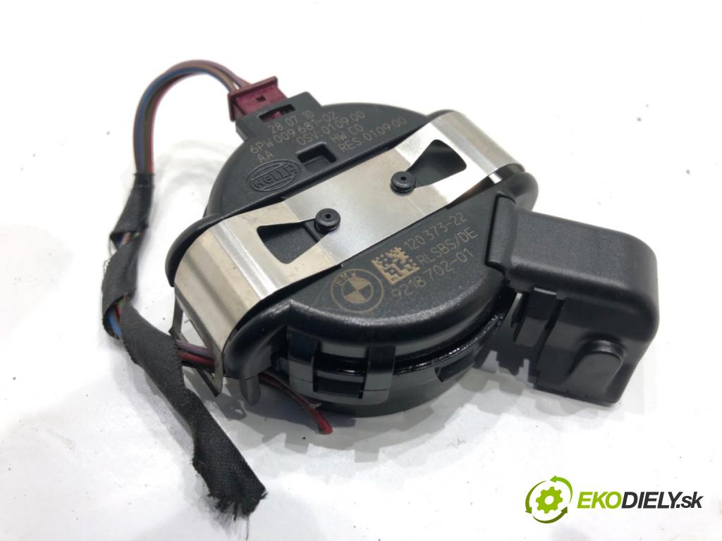 BMW F10 sedan 2010 135 kW 520 d 1995 Snímač dažďa 9218702 (Snímač dažďa)