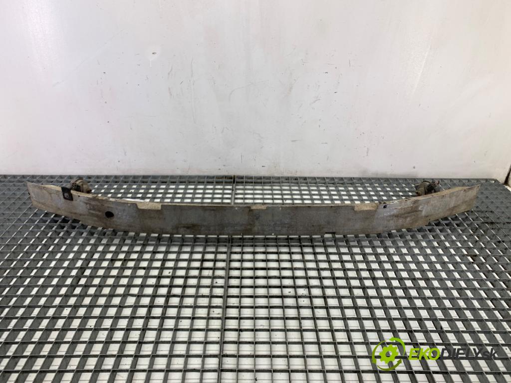 BMW F10 sedan 2010 135 kW 520 d 1995 výztuha nárazníka přední část 101190 (Přední výztuha)