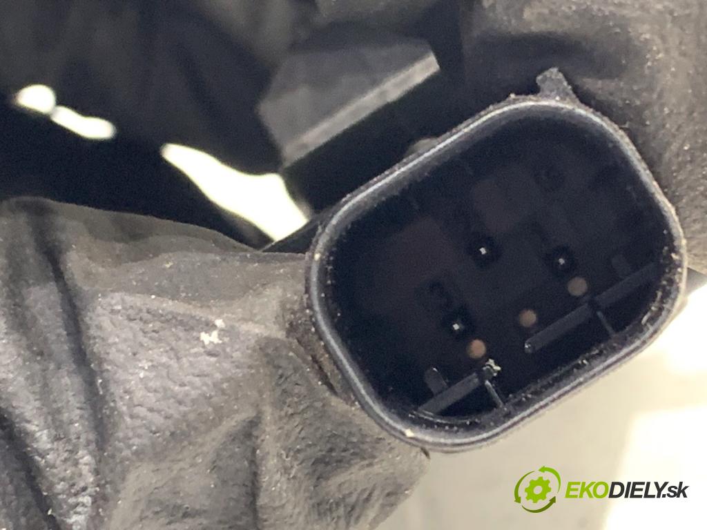 BMW F10 sedan 2010 135 kW 520 d 1995 snímač KVALITNÍ: vzduchu 9123861