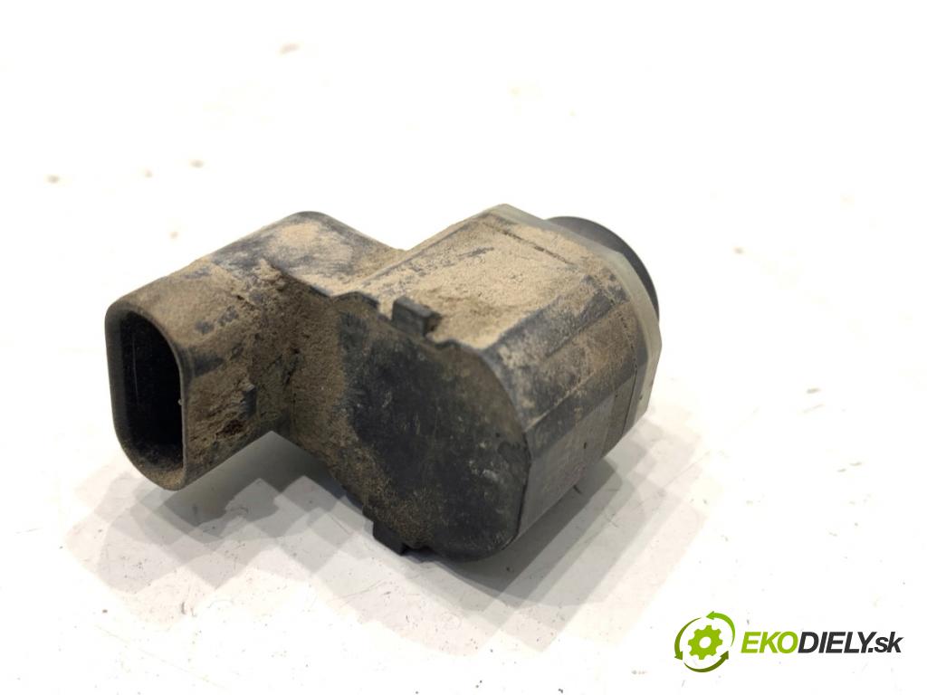 BMW F10 sedan 2010 135 kW 520 d 1995 snímač PDC 9173106