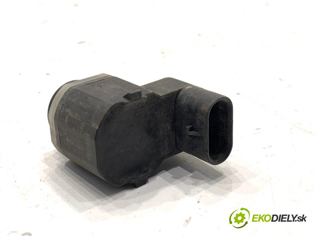 BMW F10 sedan 2010 135 kW 520 d 1995 snímač PDC 9173106