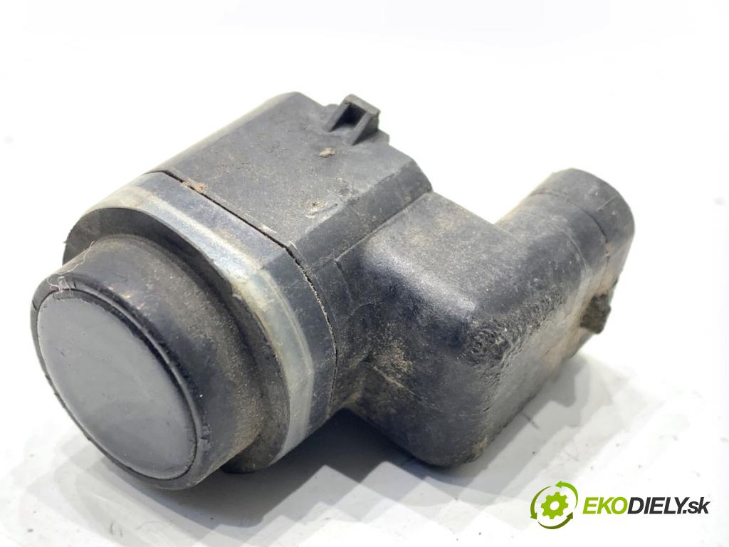 BMW F10 sedan 2010 135 kW 520 d 1995 Snímač PDC 9270495