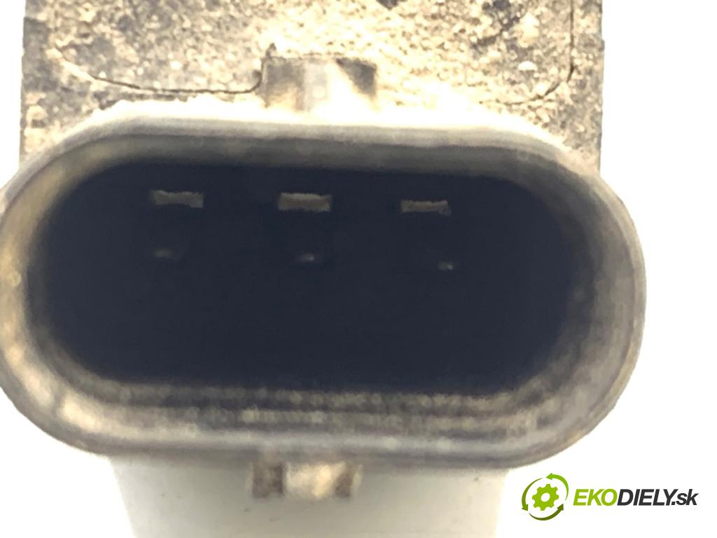 BMW F10 sedan 2010 135 kW 520 d 1995 Snímač PDC 9270495