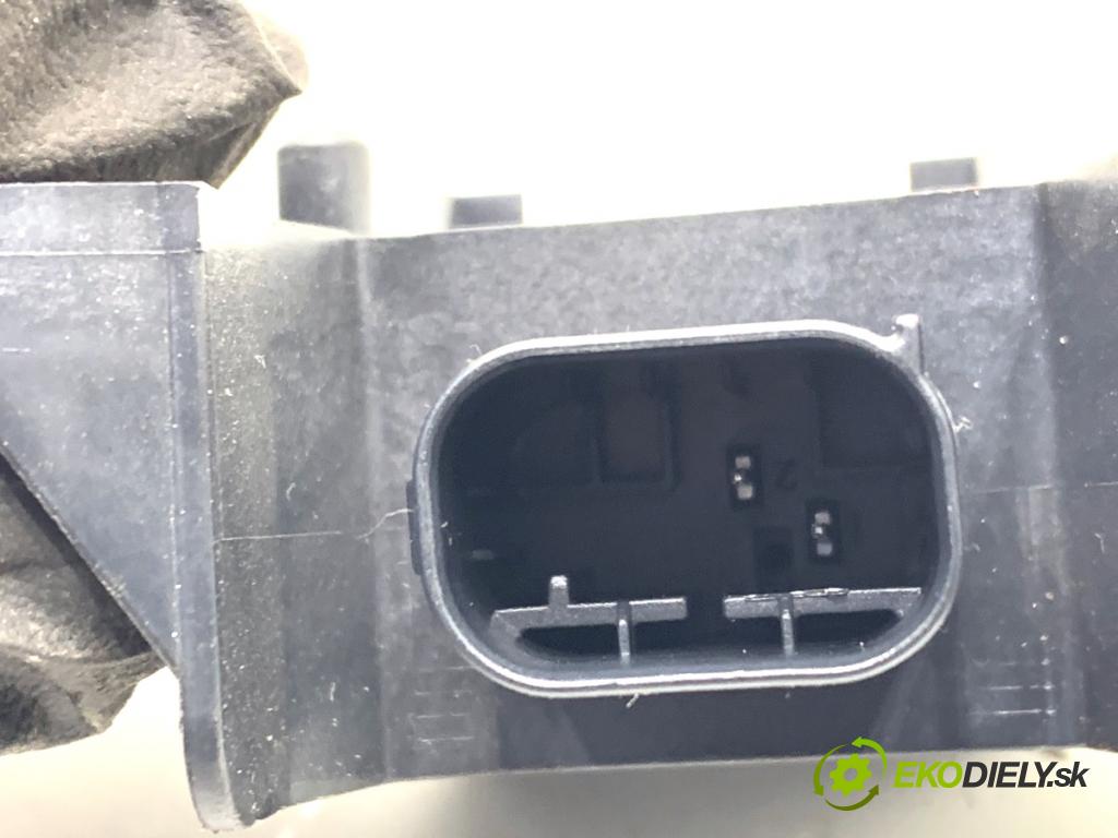 BMW F10 sedan 2010 135 kW 520 d 1995 Snímač nárazu 9159310 (Snímač nárazu)