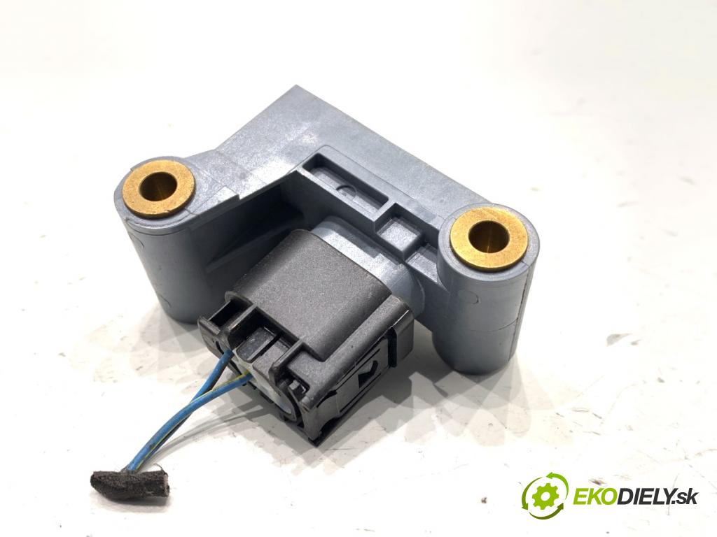 BMW F10 sedan 2010 135 kW 520 d 1995 Snímač nárazu 9159314 (Snímač nárazu)