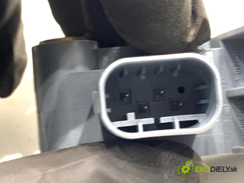 BMW F10 sedan 2010 135 kW 520 d 1995 Snímač nárazu 9159314 (Snímač nárazu)