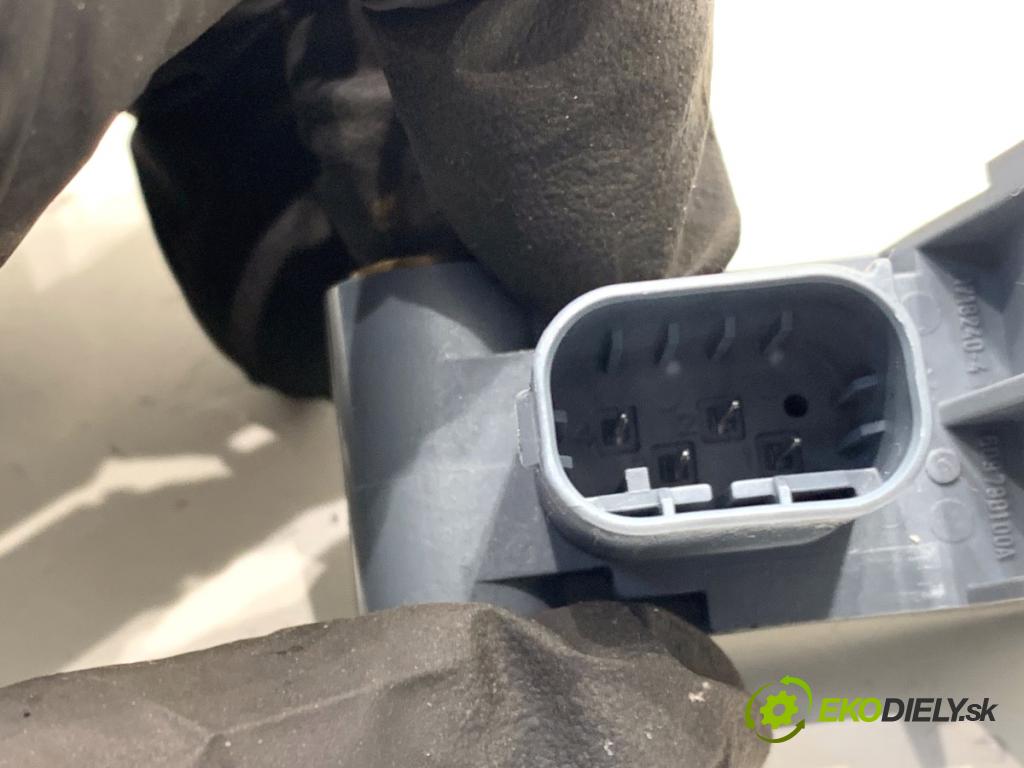 BMW F10 sedan 2010 135 kW 520 d 1995 snímač nárazu 9159314 (Snímač nárazu)