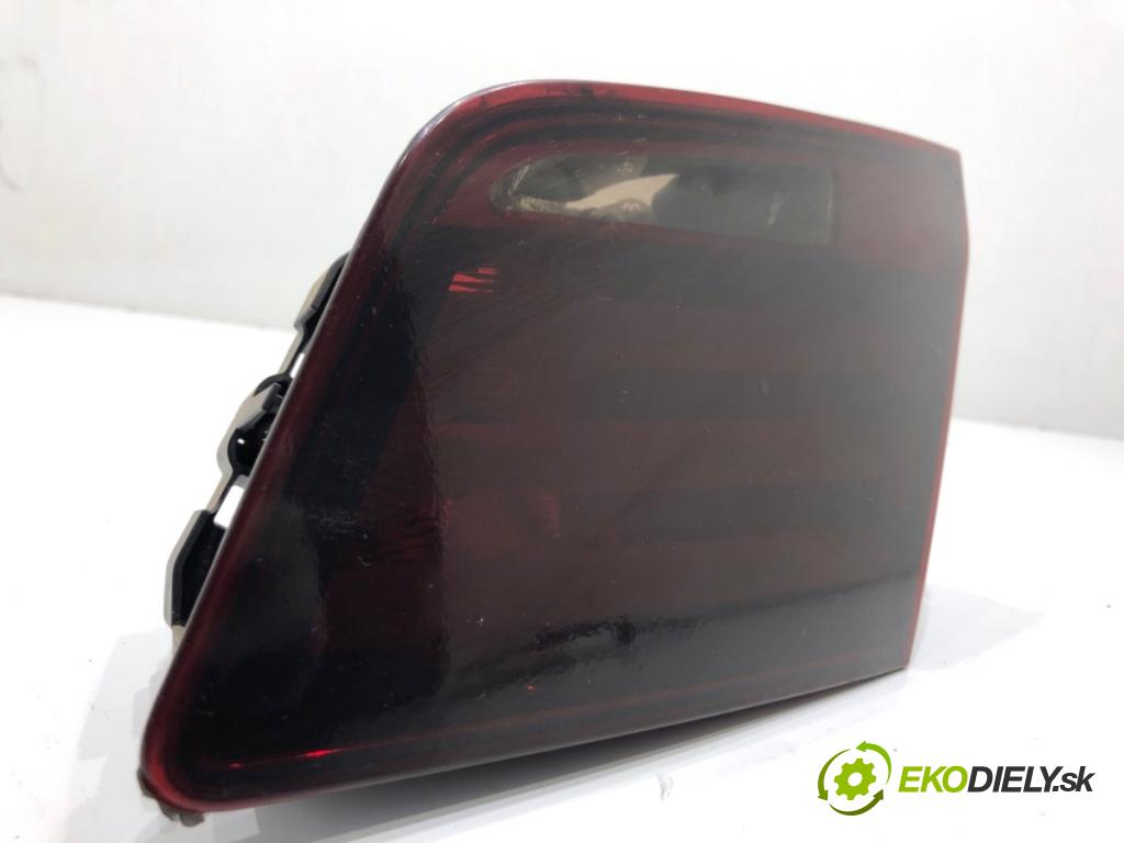 BMW F10 sedan 2010 135 kW 520 d 1995 Svetlo zad pravá vnútorná 7203226 (Kľučka dverí ostatné)