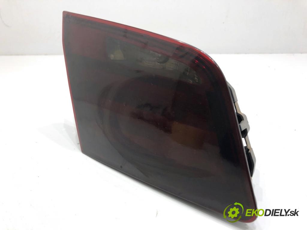 BMW F10 sedan 2010 135 kW 520 d 1995 Svetlo zad ľavá strana vnútorná 7203225 (Kľučka dverí ostatné)