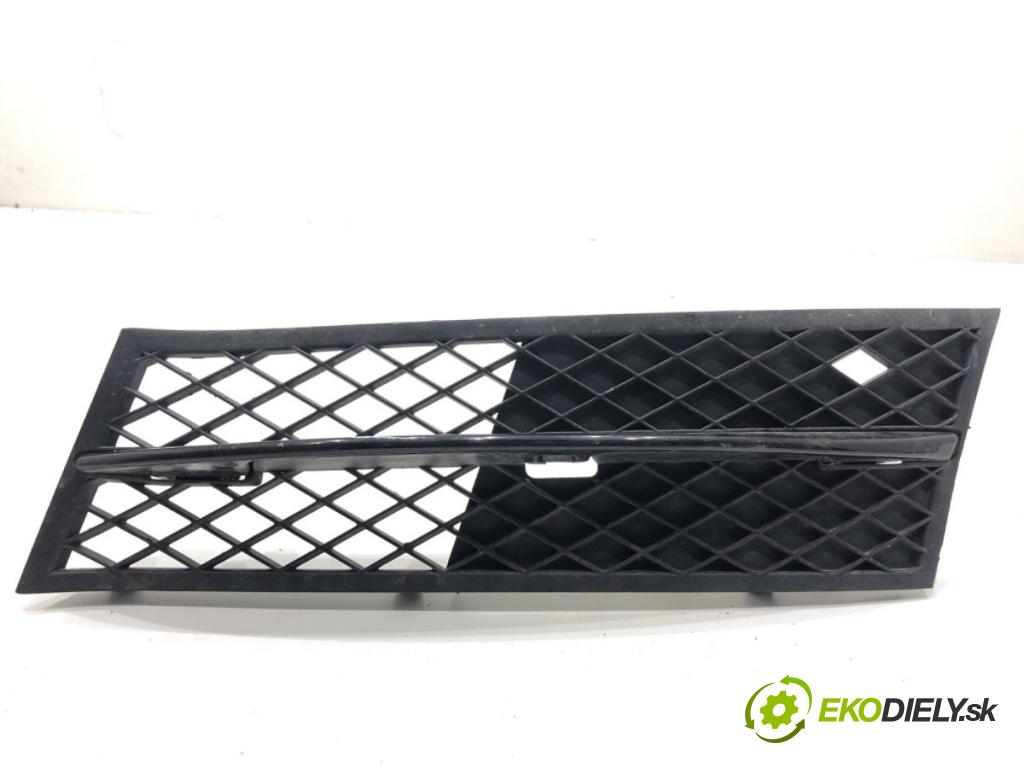 BMW F10 sedan 2010 135 kW 520 d 1995 Mriežky nárazníka ľavy predný 7200699