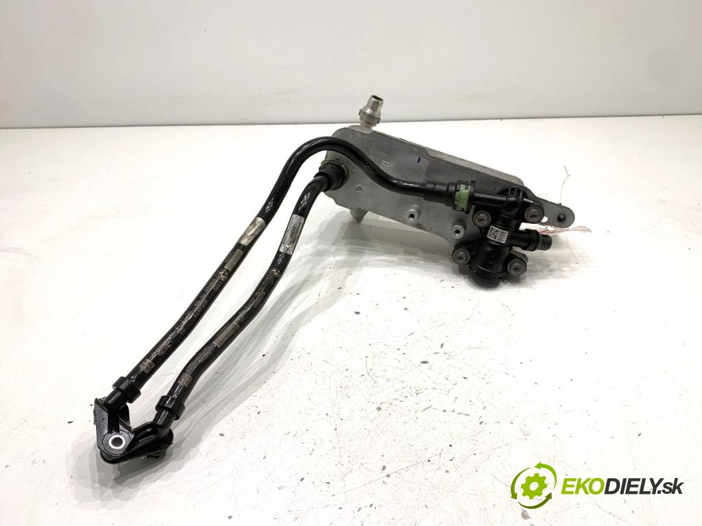 BMW G31 Kombi 2020 140 kW 520 d 1995 chladič oleje převodovky 8514515