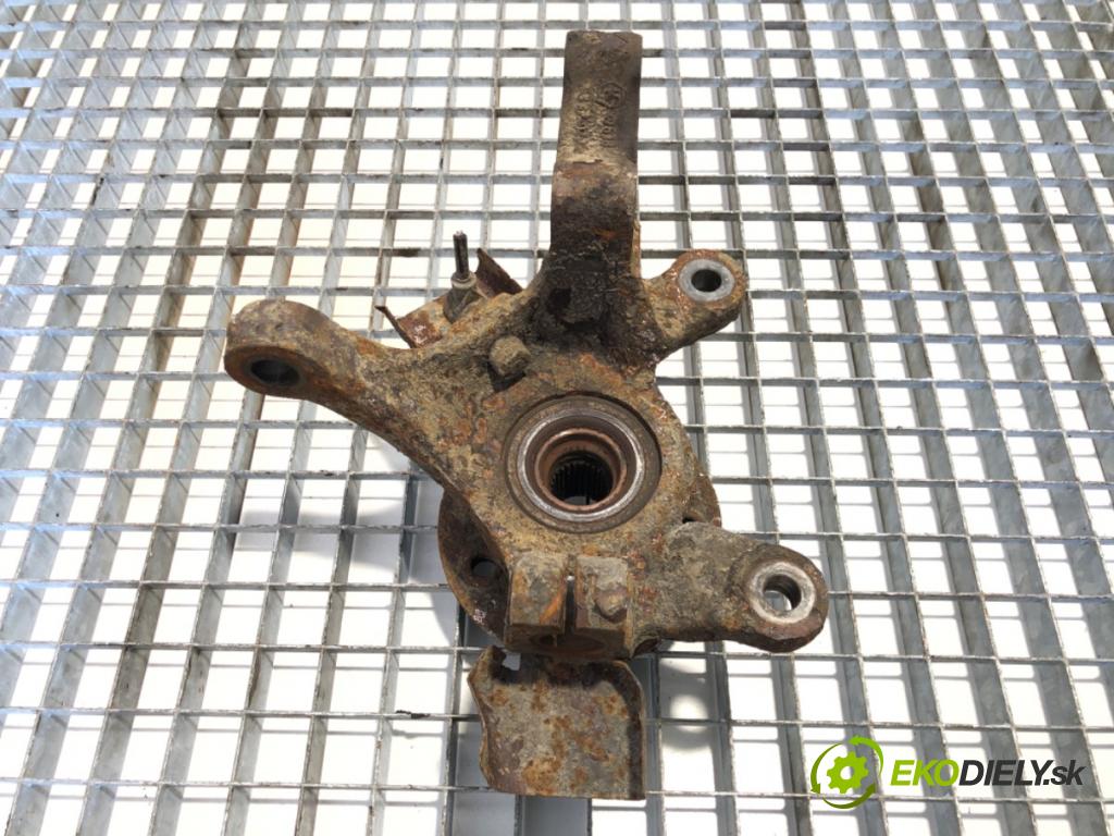 MERCEDES-BENZ W638 Autobus 1999 60 kW 108 CDI 2.2 (638.194) 2148 náboj ľavy predný 