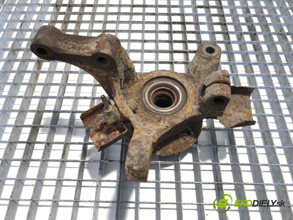 MERCEDES-BENZ W638 Autobus 1999 60 kW 108 CDI 2.2 (638.194) 2148 náboj ľavy predný