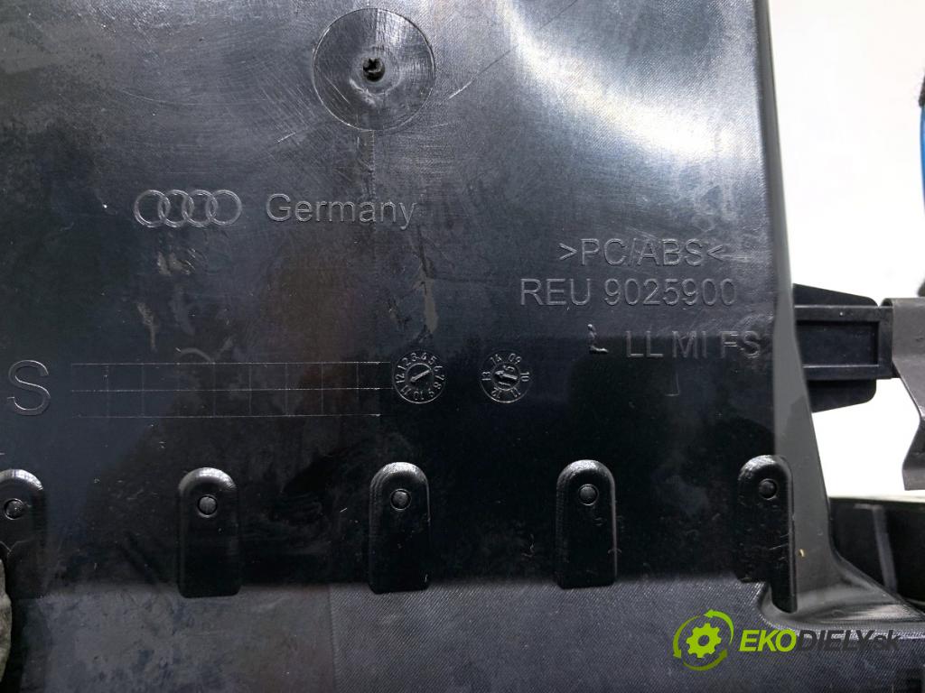 AUDI A6 C7 Kombi 2016 200 kW 3.0 TDI quattro 2967 Mriežky kúrenia predný 4G1820951