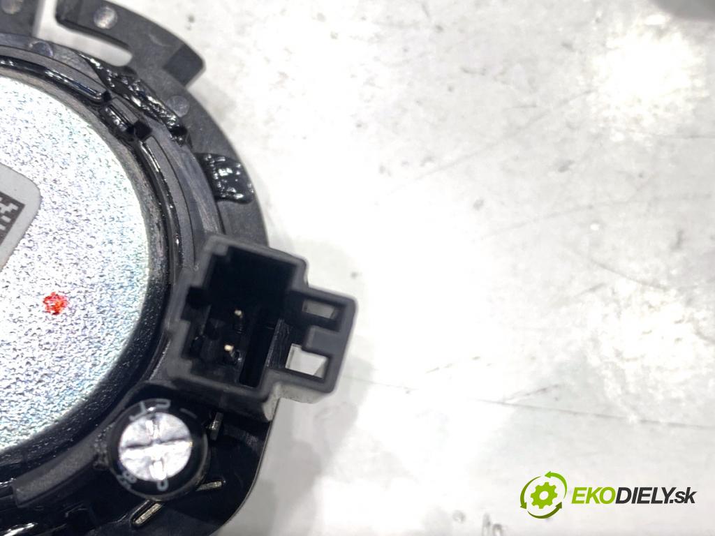 AUDI A6 C7 Kombi 2016 200 kW 3.0 TDI quattro 2967 reproduktory 4G0035416 4G2035415