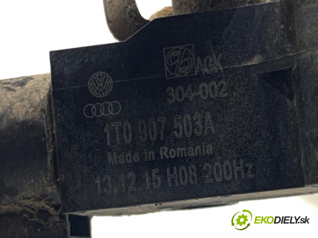 AUDI A6 C7 Kombi 2016 200 kW 3.0 TDI quattro 2967 Snímač XENON zad ľavy 1T0907503A