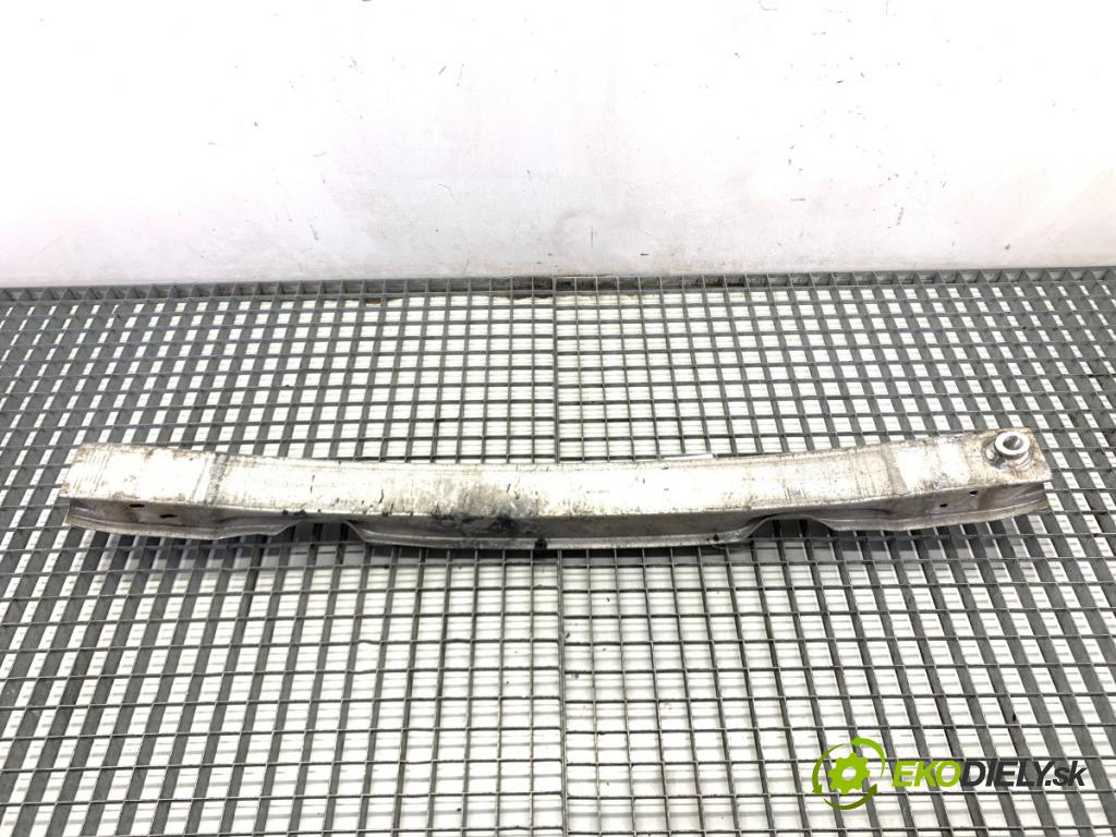 AUDI A6 C7 Kombi 2016 200 kW 3.0 TDI quattro 2967 Výstuha nárazníka predný  (Výstuha predná)