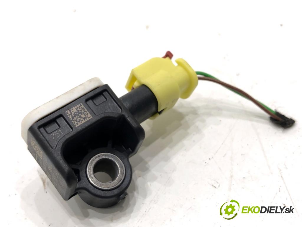 AUDI A6 C7 Kombi 2016 200 kW 3.0 TDI quattro 2967 Snímač nárazu 4H0959643 (Snímač nárazu)