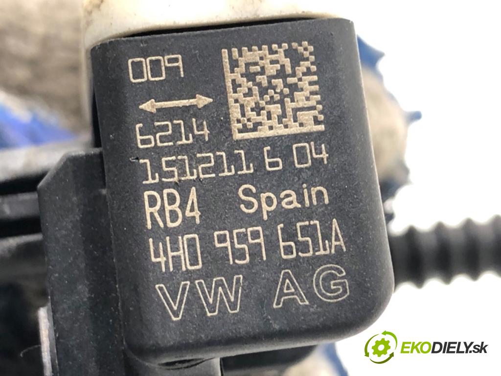 AUDI A6 C7 Kombi 2016 200 kW 3.0 TDI quattro 2967 Snímač nárazu 4H0959651A (Snímač nárazu)