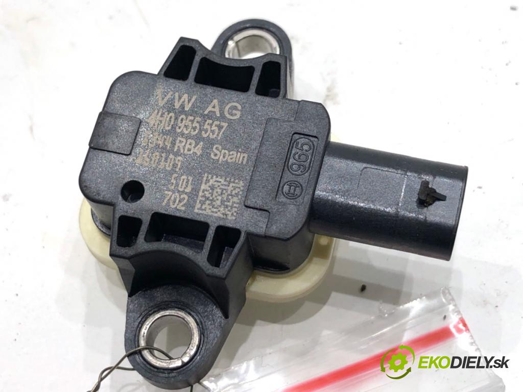 AUDI A6 C7 Kombi 2016 200 kW 3.0 TDI quattro 2967 Snímač nárazu 4H0955557 (Snímač nárazu)