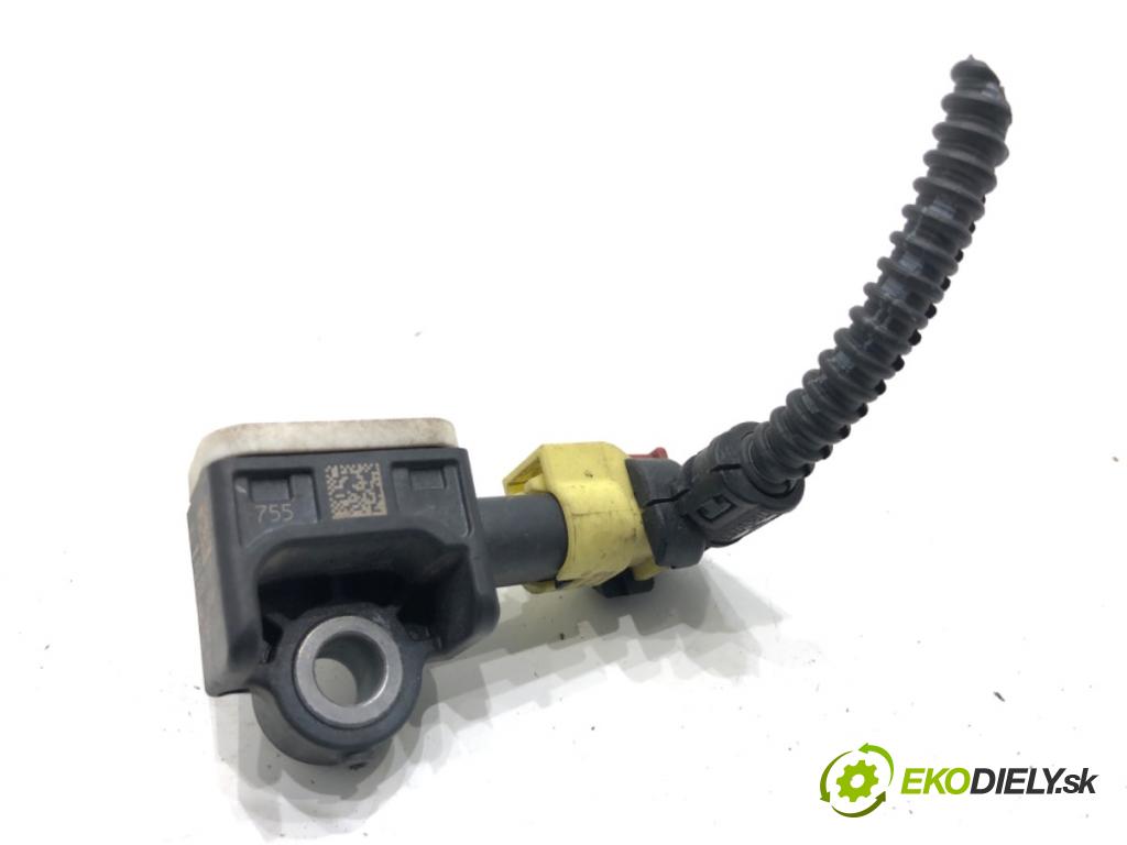 AUDI A6 C7 Kombi 2016 200 kW 3.0 TDI quattro 2967 Snímač nárazu 4H0959651A (Snímač nárazu)