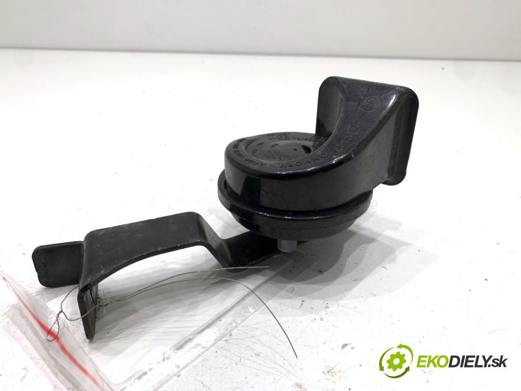 AUDI A6 C7 Kombi 2016 200 kW 3.0 TDI quattro 2967 klaksón 4G0951223