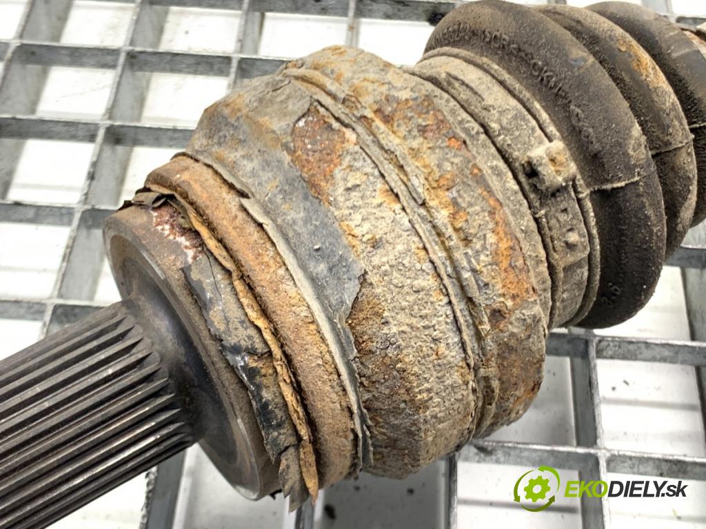 BMW F25 SUV 2016 180 kW xDrive 28 i 1997 poloos levý zadní část