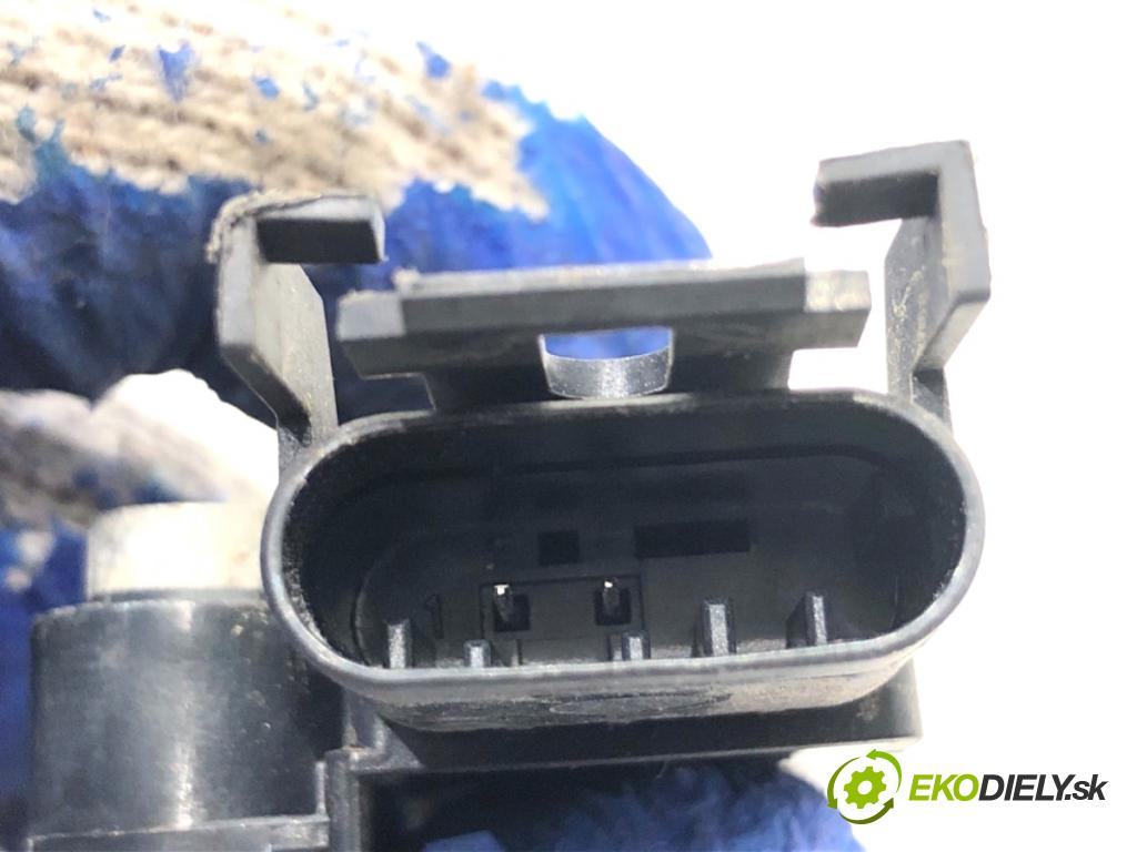 BMW F10 sedan 2010 135 kW 520 d 1995 Snímač nárazu 9159311 (Snímač nárazu)