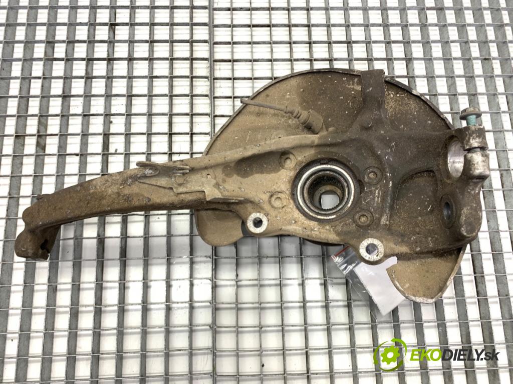 AUDI A6 C7 Kombi 2016 200 kW 3.0 TDI quattro 2967 náboj levý přední část