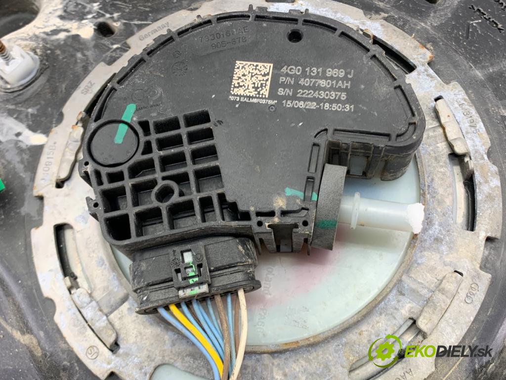 AUDI A6 C7 Kombi 2016 200 kW 3.0 TDI quattro 2967 Nádržka SCR: 4G0131877 4G0131969J